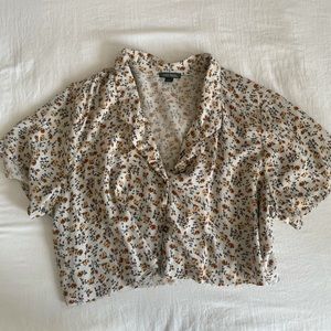 Cropped, floral, button down